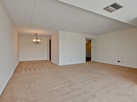 4th image of 1301 N Western Ave Unit 337