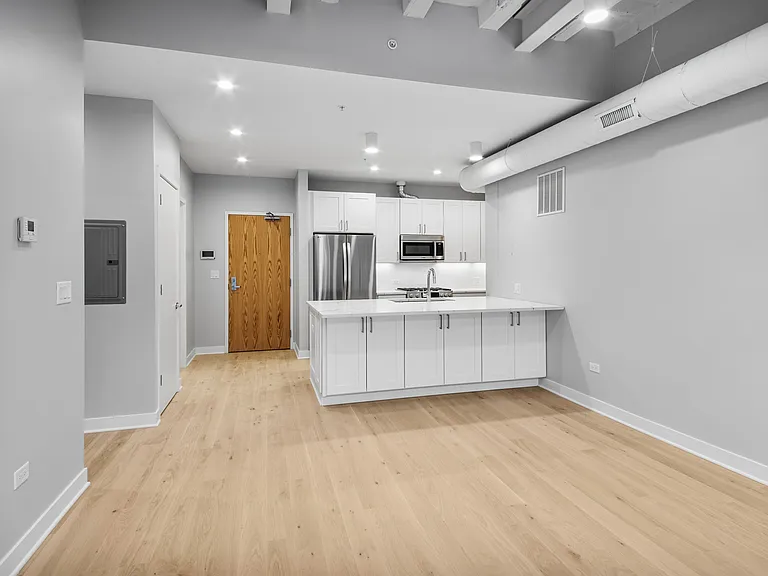 4637 N Ashland Ave #302 — Photo 10