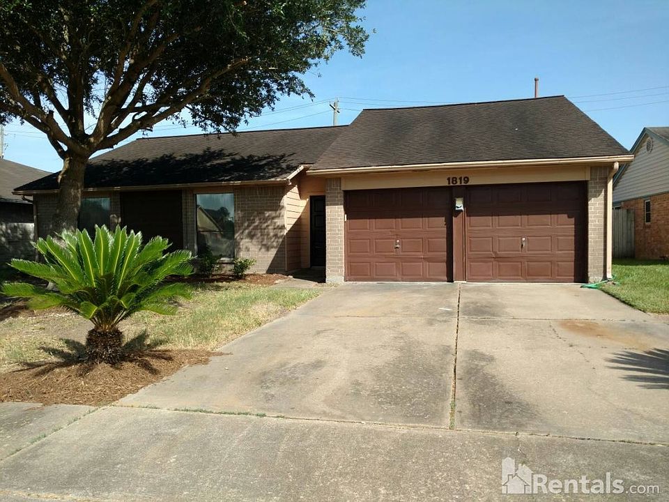 1st image of 1819 Wood Orchard Dr