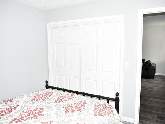5th image of 41417 Elmwood St