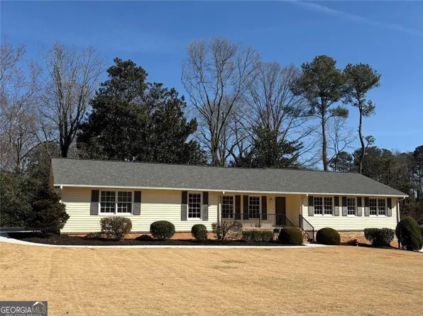 301 E Valley Dr, Marietta, GA 30068