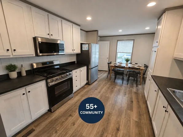 39500 W Warren Rd #46, Canton, MI 48187