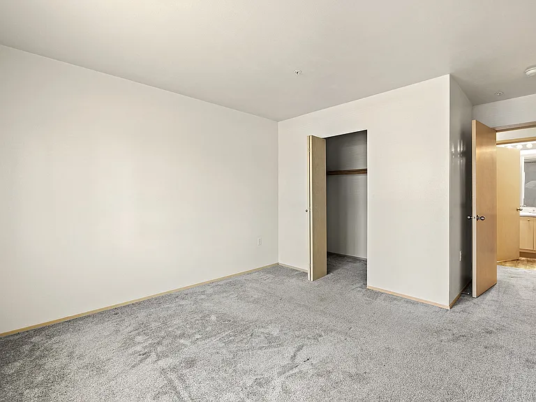Mill Pond Apartments — Photo 20