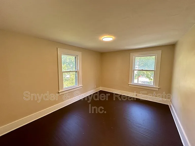 700 Noble Ave — Photo 14