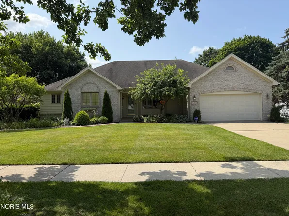 3424 Fieldbrooke Ln, Oregon, OH 43616