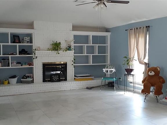 4th image of 19702 Horseshoe Lake Ln