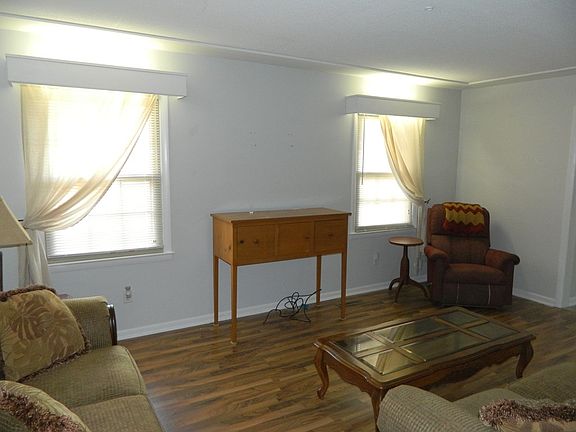 2nd image of 718 Milford St