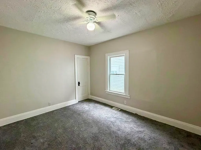 3454 E 118th St #1 — Photo 12