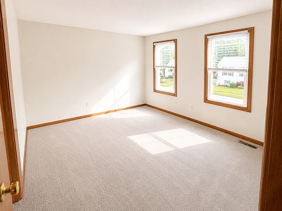 5th image of 145 Riviera Dr