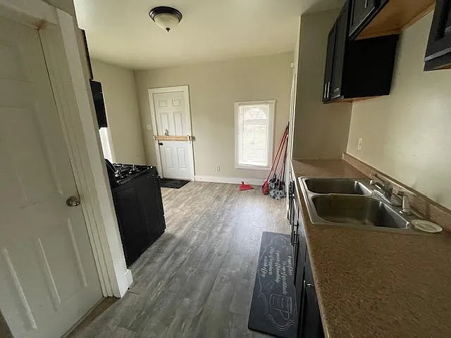 2839 N Gale St — Photo 11