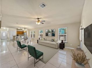 6614 Pine Tree Gln, Houston, TX 77049