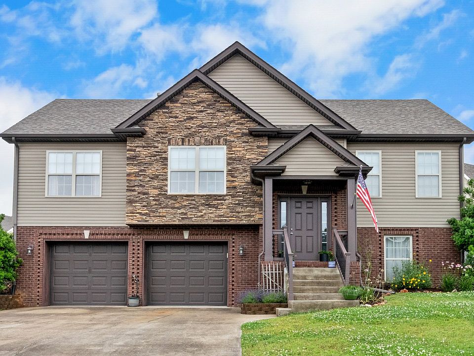 1st image of 420 River Heights Dr