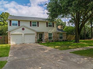 15522 Meadow Village Dr, Houston, TX 77095