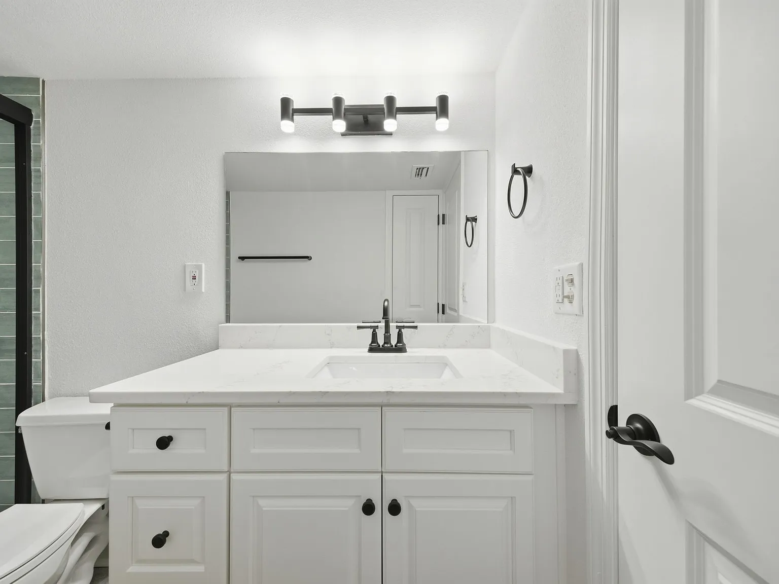 1 bed, 765 sqft, $1,850 — Photo 3