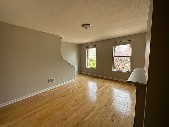 Living Room - 1