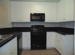 7950 Howe St APT 116, Paramount, CA 90723