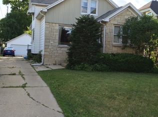 1737 S 82nd St, West Allis, WI 53214