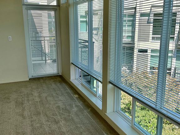 3rd image of 211 Kirkland Ave APT 517
