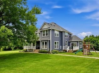 25290 Quivira Rd, Louisburg, KS 66053