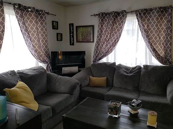 4th image of 2726 S Meeker Ave