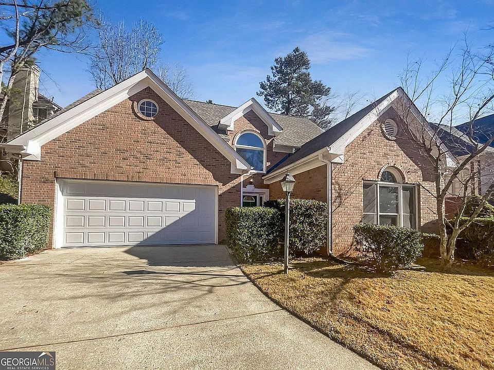 1st image of 3338 Glenrose Trl