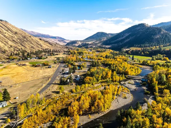 Eagle Rock Resort, 8590 Highway 410 #0a478dbae, Naches, WA 98937