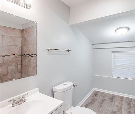 5th image of 616 W 36th St #A