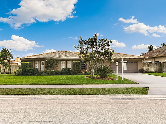 2nd image of 635 Fountain Blvd