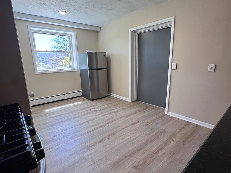 400 Riverside Dr #OVERLOOKBSMT9 — Photo 10