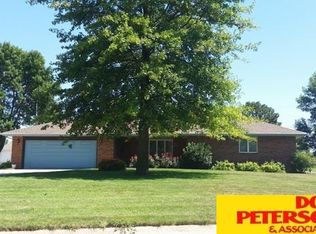520 Harrison St, Beemer, NE 68716