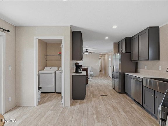 5th image of 9366 Central Boulevard SE