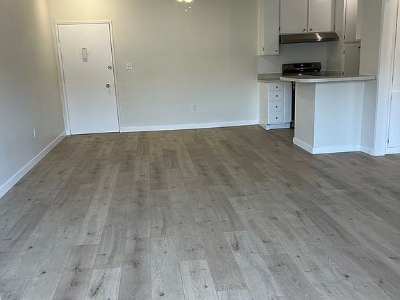 2nd image of 18561 Prairie St #8
