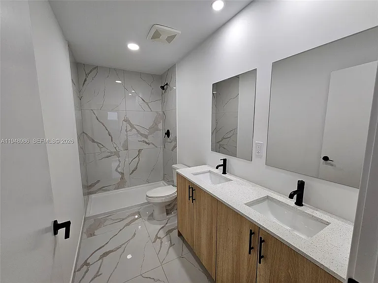 215 NW 13th Pl — Photo 19