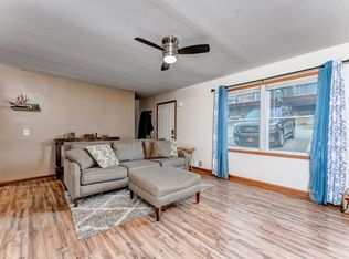 9 Riddle Ct, Morgantown, WV 26505