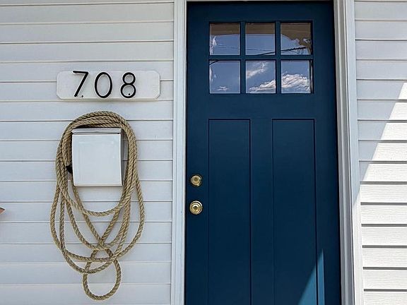 2nd image of 708 Elm St