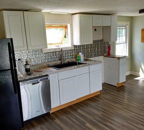 4th image of 70 Robinson Hill Rd #4