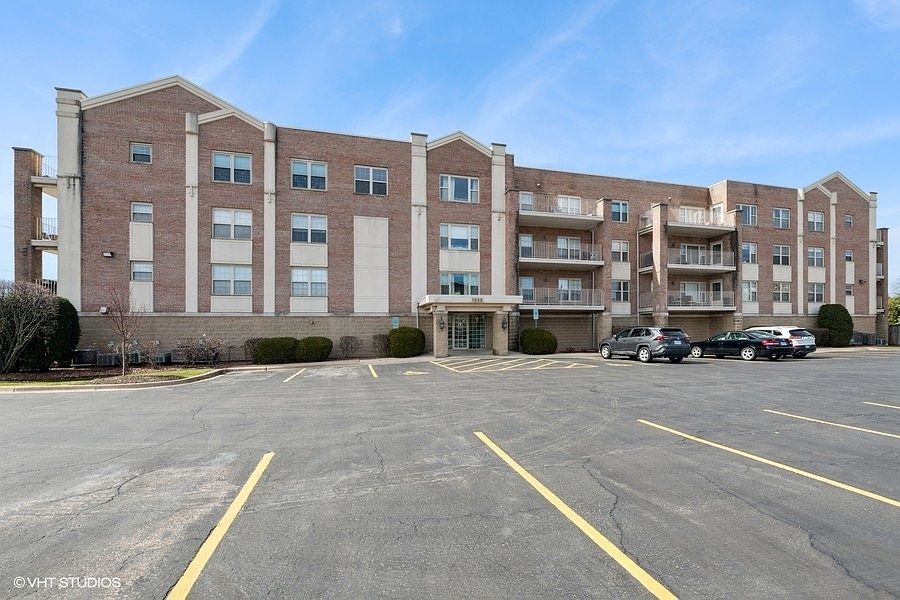 1st image of 1200 S Prospect Ave Unit 305