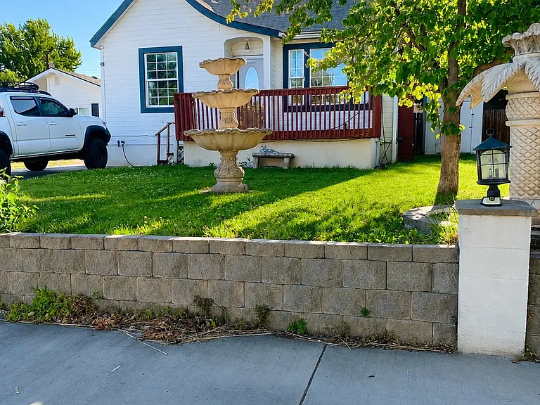 710 S 17th Ave — Photo 1