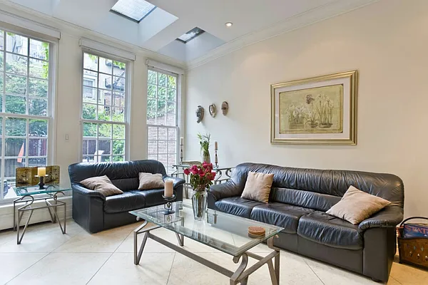 Rented by Town Residential | media 19