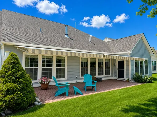 89 Samantha Cir, Westhampton, NY 11977