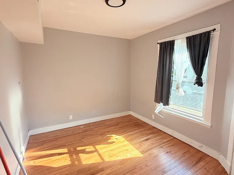 161 Lamberton St #3 — Photo 9
