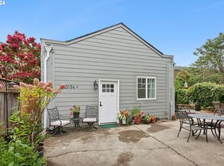2034 SE Sherman St #4, Portland, OR 97214