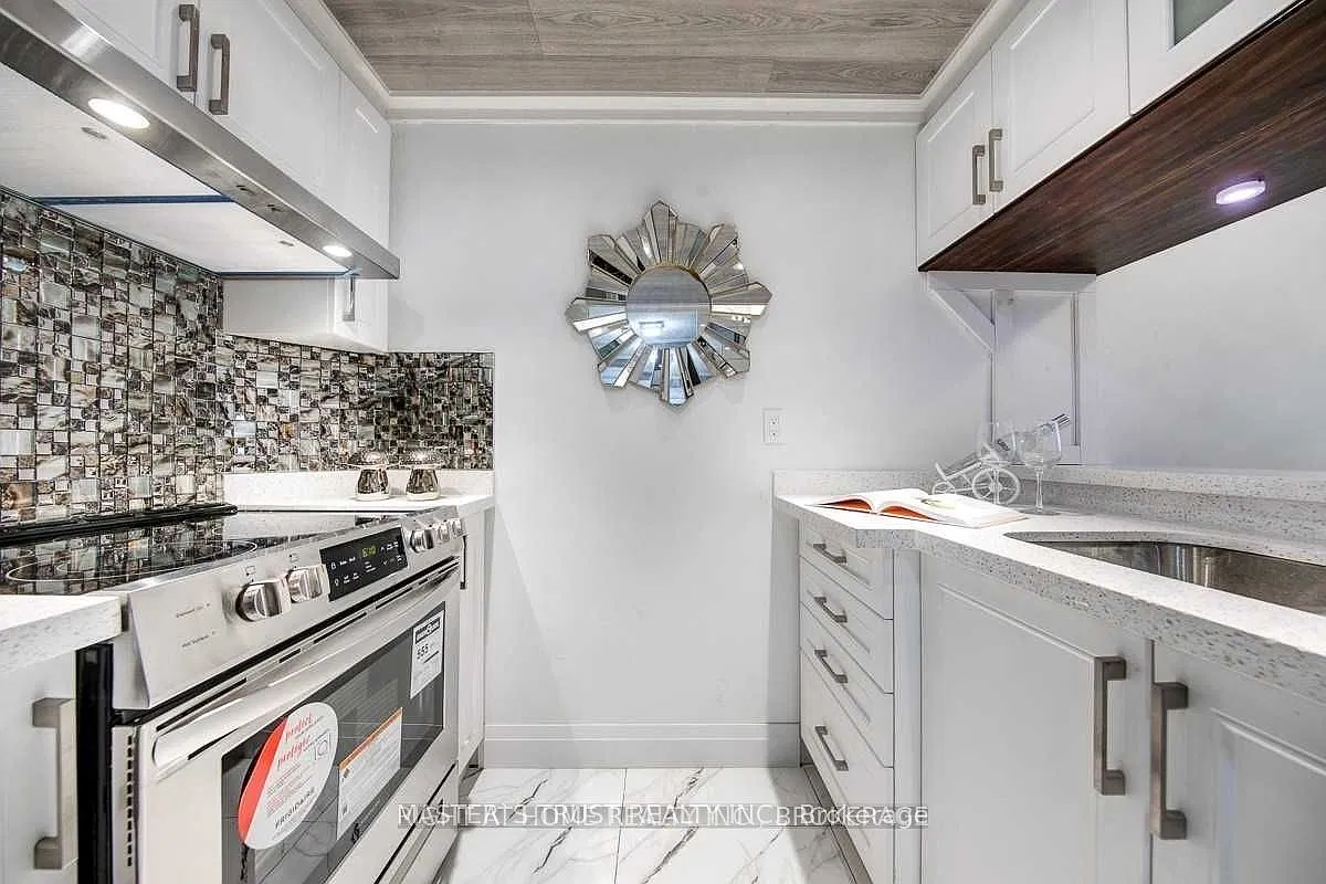 2 bed, $2,400 — Photo 4