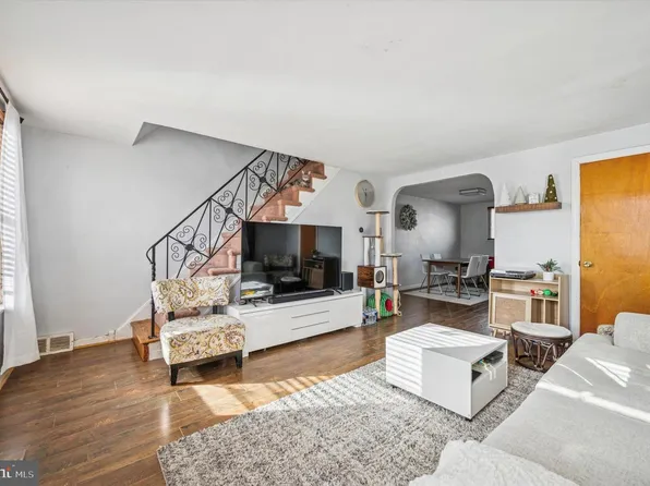 7206 Leonard St, Philadelphia, PA 19149