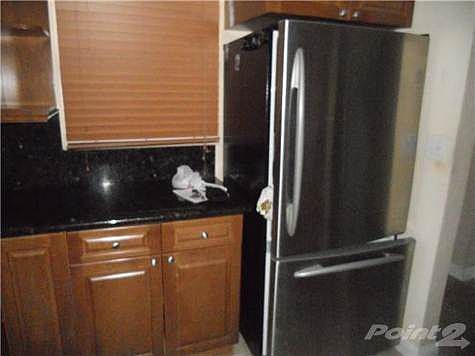 3rd image of 115 Royal Park Dr APT 3G