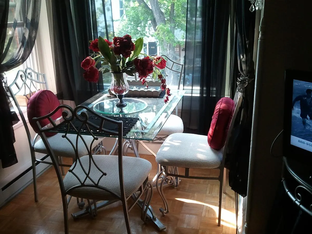 1 bed, 400 sqft, $995 — Photo 4