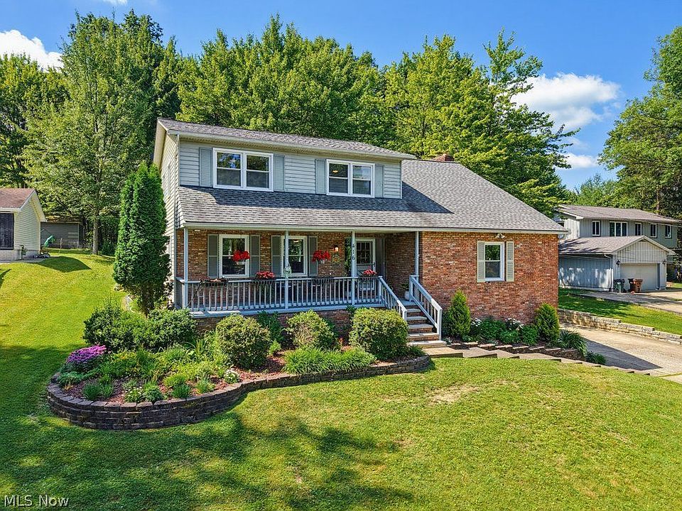 1st image of 416 Apple Hill Dr