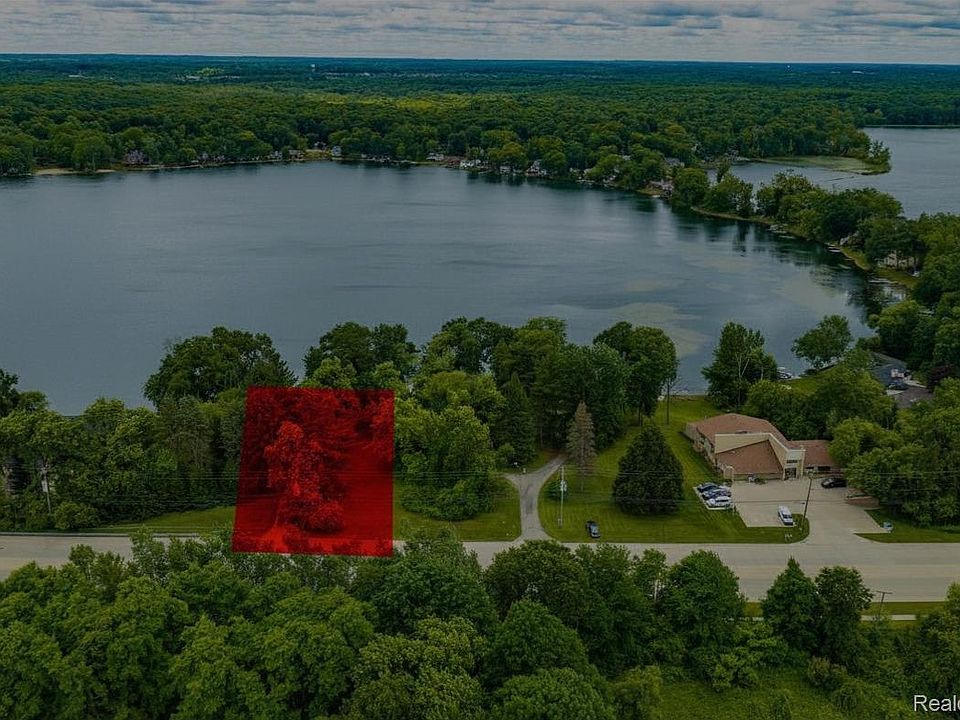 1st image of Vl 1 Grand River Ave