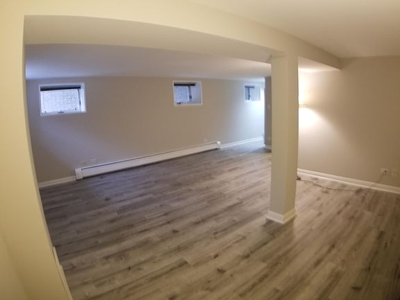 3rd image of 2030 N Clifton Ave
