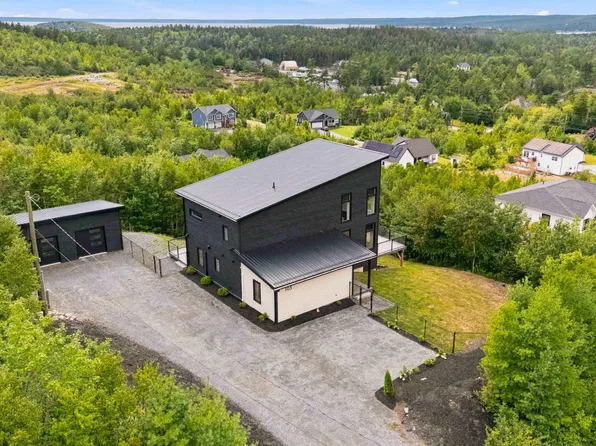 Janda Cres #105, Tantallon, NS B3Z 4R7